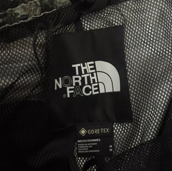 The North Face Gore-Tex Mountain Camo Leaf Pants Medium New Without Tags - Picture 4 of 4